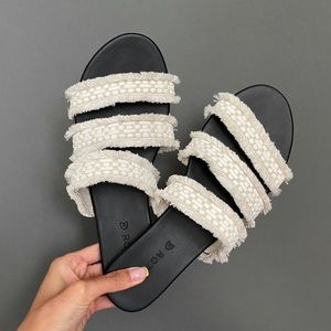 BRAND NEW rothy’s sandals